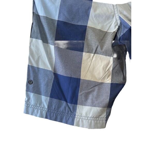 Lululemon Mens Kahuna Shorts size 34 Blue Plaid Check Golf Board Stretch Flat - Picture 3 of 10